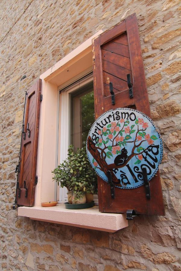 Agriturismo Ca' Isotta Castello di Serravalle Exterior photo